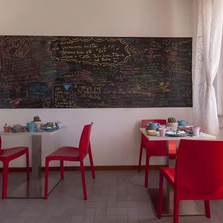 Cento Passi Dalle Mura Bed & Breakfast 3*